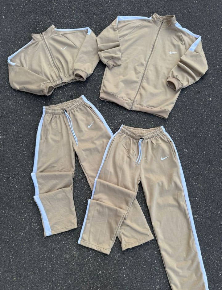 CONJUNTO SUDADERA NIKE BEIGE